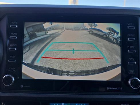 Used 2021 Toyota Tacoma TRD Sport image 16