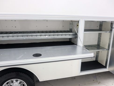 Used 2022 Ford Transit 350 DRW AWD image 15