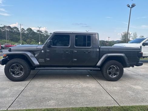 Used 2021 Jeep Gladiator Overland w/ Popular Equipment Package image 4