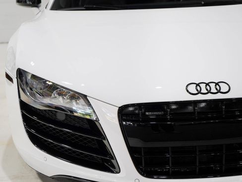 Used 2012 Audi R8 V10 image 30