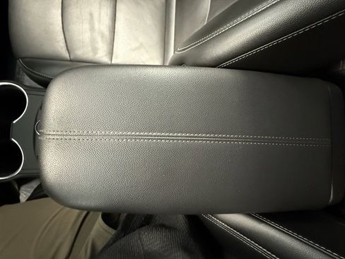 Used 2024 GMC Terrain SLT image 45