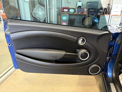 Used 2015 MINI Cooper Convertible FWD image 16
