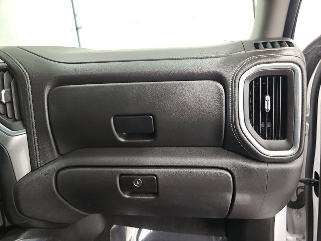 Used 2020 Chevrolet Silverado 1500 LTZ AWD/4WD image 40