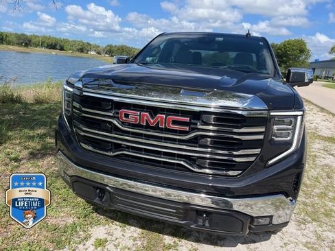 Certified 2025 GMC Sierra 1500 SLT w/ SLT Premium Package AWD/4WD image 2