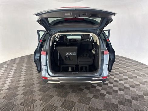 Used 2024 Kia Carnival SX FWD image 17