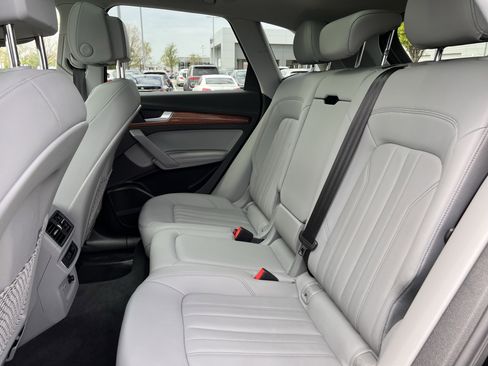 Certified 2023 Audi Q5 2.0T Premium Plus w/ Premium Plus Package AWD/4WD image 33