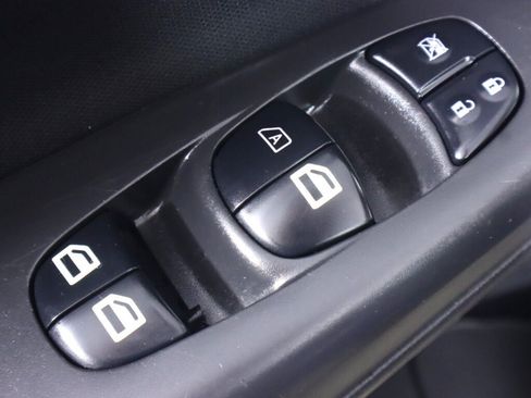 Used 2019 Nissan Sentra SV FWD image 27