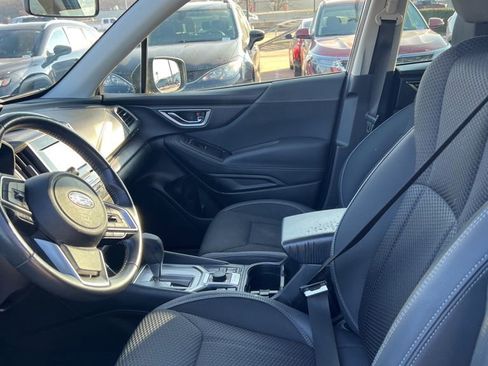 Used 2023 Subaru Forester Premium image 18