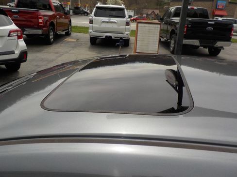 Used 2018 Honda Civic Sport Touring image 14