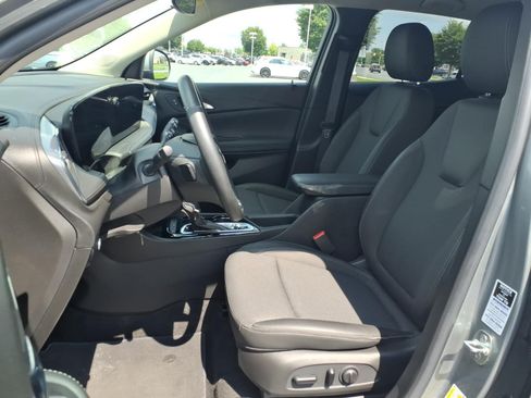 Certified 2024 Buick Encore GX Preferred w/ Comfort Package FWD image 17