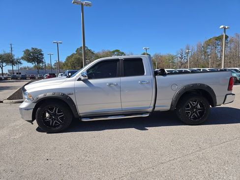 Used 2018 RAM 1500 Classic SLT image 5