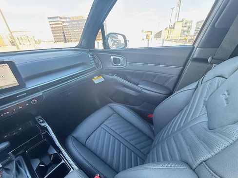New 2025 Kia Sorento SX Prestige image 12