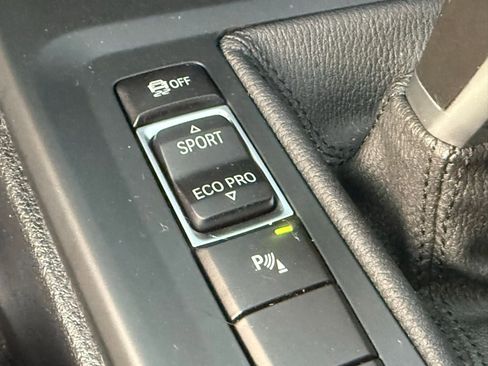 Used 2021 BMW X1 sDrive28i w/ Convenience Package image 25