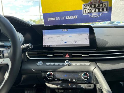 Used 2023 Hyundai Elantra Limited FWD image 34