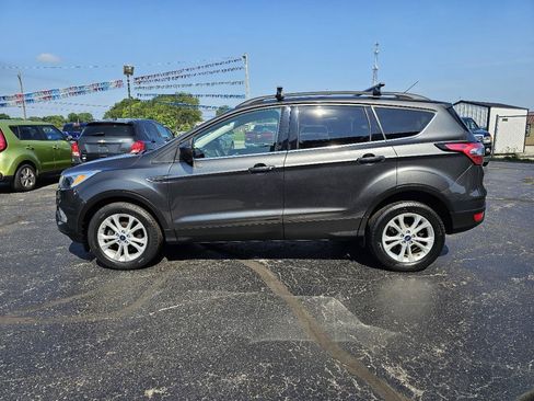 Used 2018 Ford Escape SE FWD image 35