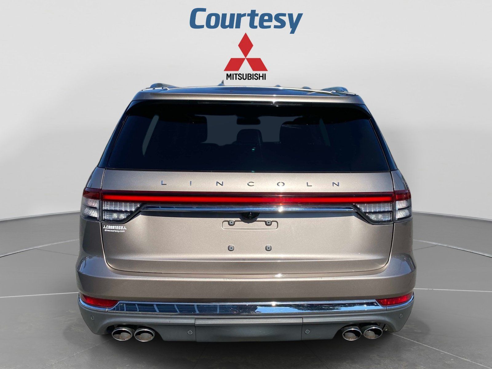 Used 2020 Lincoln Aviator Reserve w/ Equipment Group 201A AWD/4WD image 4