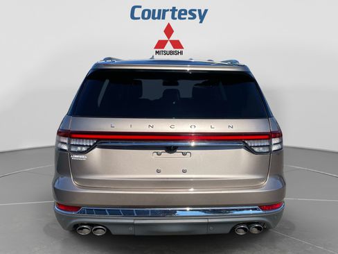 Used 2020 Lincoln Aviator Reserve w/ Equipment Group 201A AWD/4WD image 4