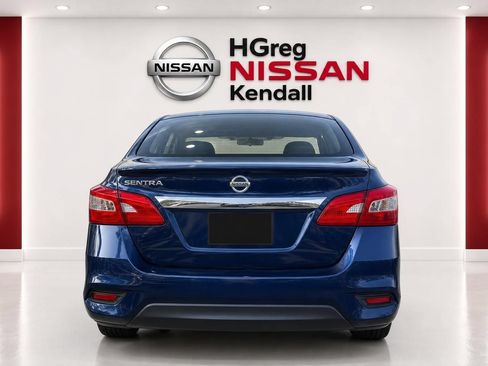 Used 2019 Nissan Sentra S w/ Appearance Package FWD image 5