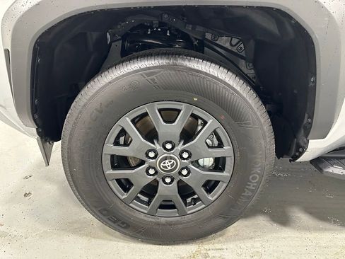 Used 2025 Toyota 4Runner SR5 image 63