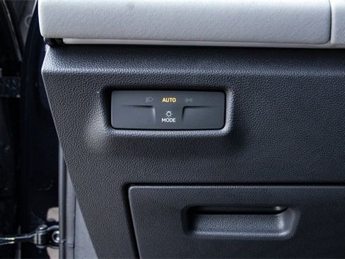 New 2026 Volkswagen Tiguan SE R-Line image 16