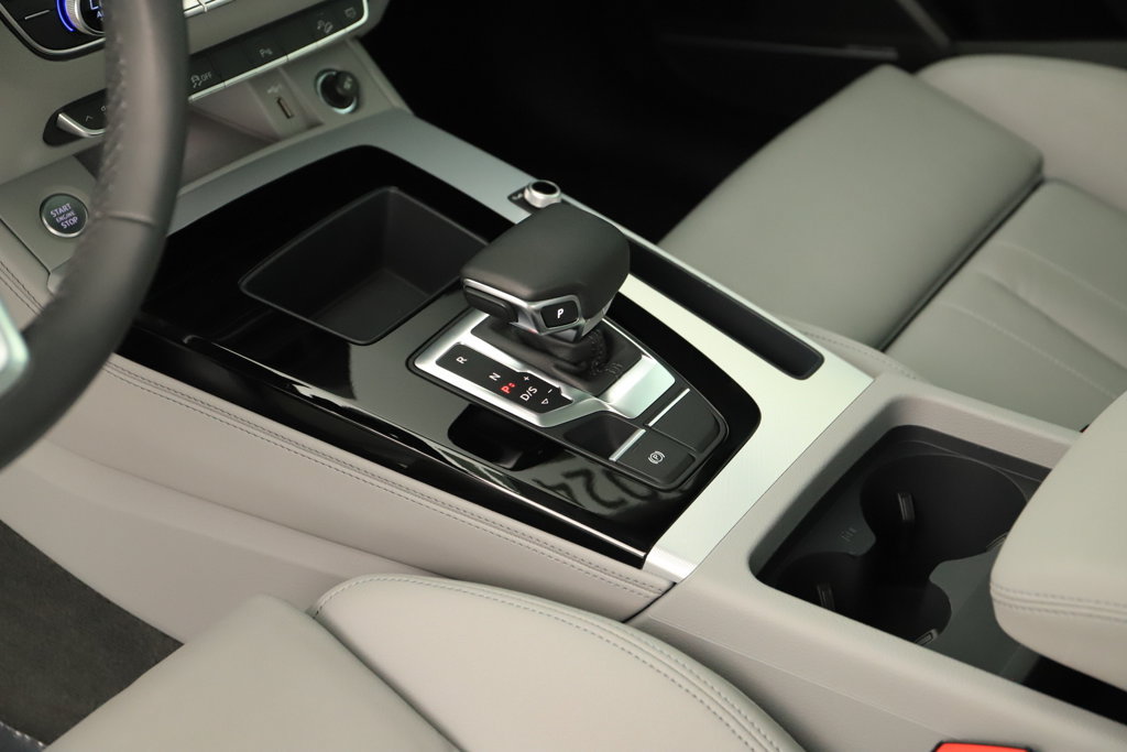 Certified 2024 Audi Q5 2.0T Premium Plus AWD/4WD image 17