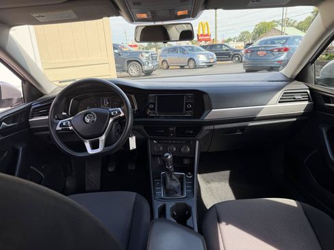 Used 2019 Volkswagen Jetta S w/ Driver Assistance Package FWD image 5