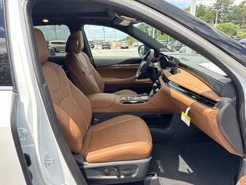 New 2027 INFINITI QX60 Autograph w/ Dark Cargo Package AWD/4WD image 19