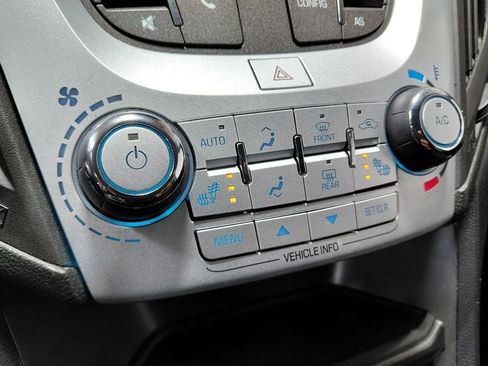 Used 2017 Chevrolet Equinox LT w/ Convenience Package image 30