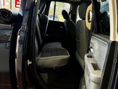 Used 2018 RAM 1500 Big Horn image 28