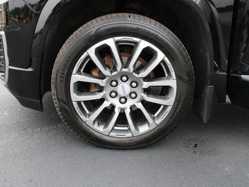 Used 2023 GMC Acadia Denali w/ Denali Ultimate Package AWD/4WD image 11