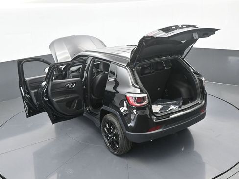 New 2026 Jeep Compass Latitude image 63