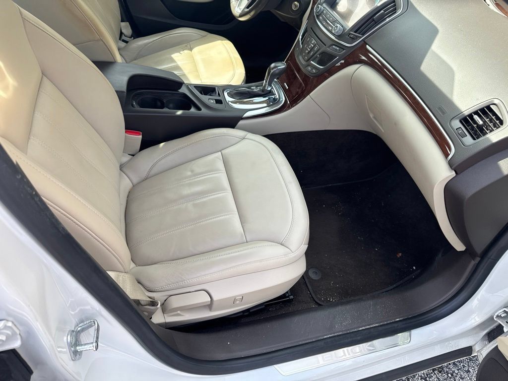 Used 2016 Buick Regal FWD image 7