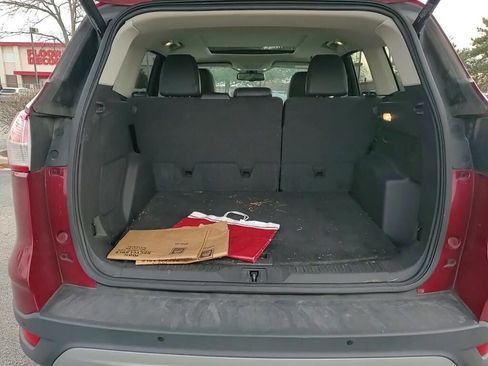 Used 2016 Ford Escape Titanium image 9