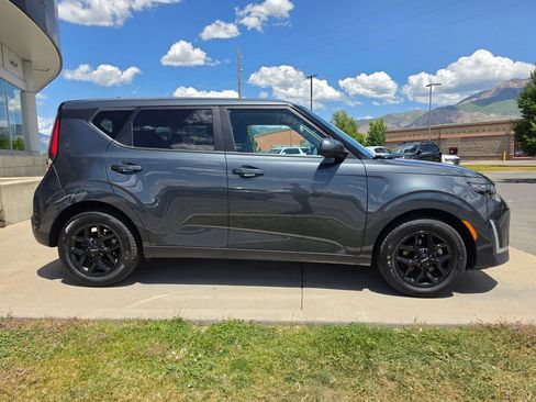 Certified 2024 Kia Soul S FWD image 4