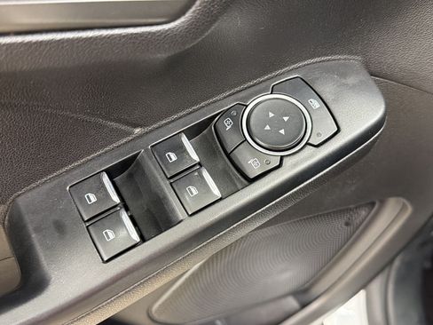 Used 2025 Ford Escape Active AWD/4WD image 15