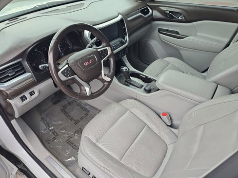 Used 2018 GMC Acadia SLT image 9