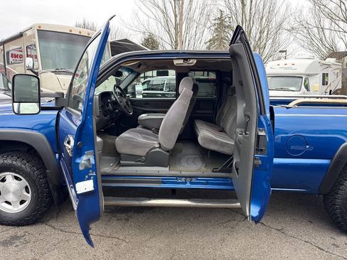 Used 2004 GMC Sierra 1500 SLE w/ Light Duty Power Package image 19