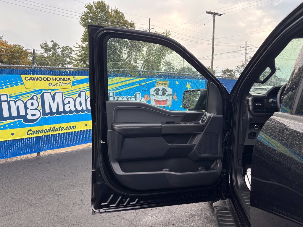 Used 2024 Ford F150 XLT w/ XLT Black Appearance Package AWD/4WD image 12