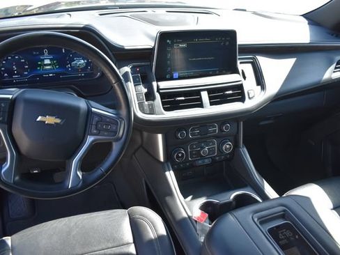 Used 2024 Chevrolet Tahoe Premier AWD/4WD image 17