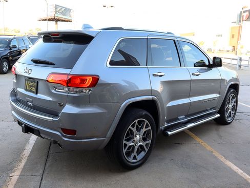 Used 2021 Jeep Grand Cherokee Overland image 5