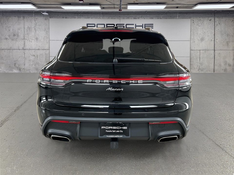 Certified 2026 Porsche Macan AWD/4WD image 10