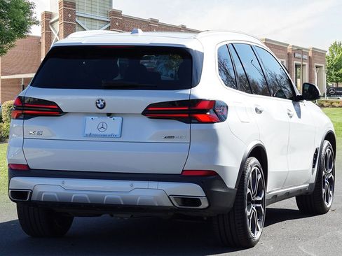 Used 2024 BMW X5 xDrive40i w/ Premium Package image 6