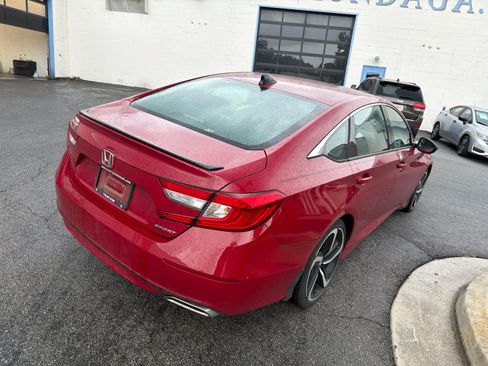 Used 2021 Honda Accord Sport image 11