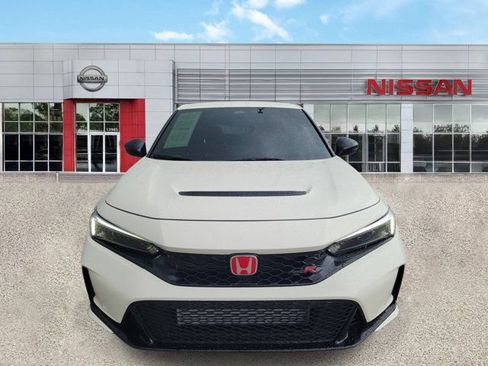 Used 2024 Honda Civic Type R image 6