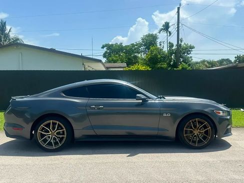 Used 2015 Ford Mustang GT Premium RWD image 3