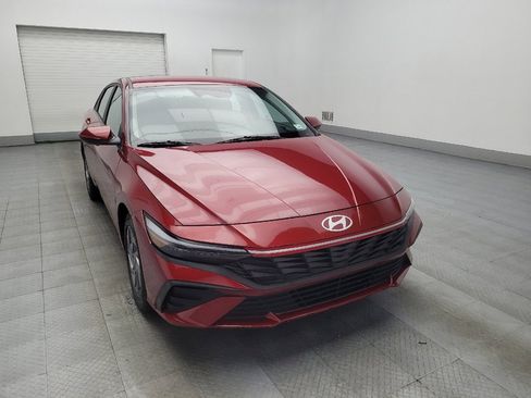 Used 2024 Hyundai Elantra SEL image 13