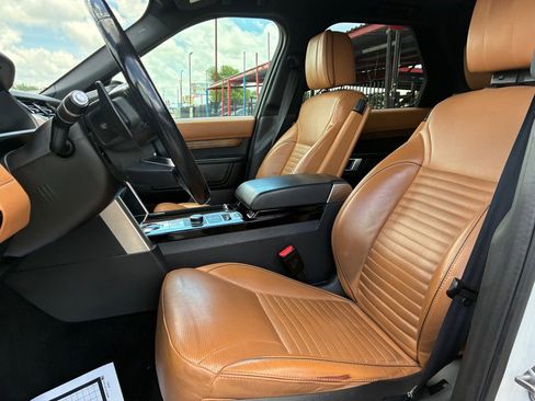 Used 2018 Land Rover Discovery HSE Luxury AWD/4WD image 32