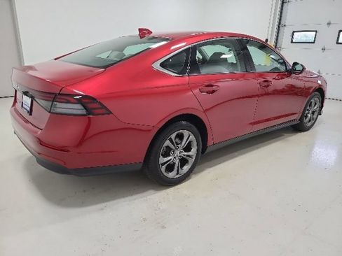 Used 2024 Honda Accord EX image 9