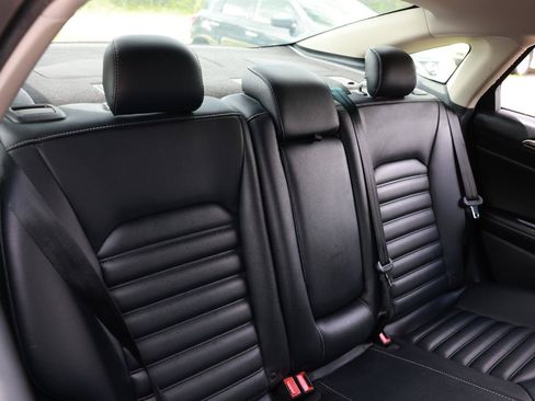 Used 2019 Ford Fusion SEL FWD image 14