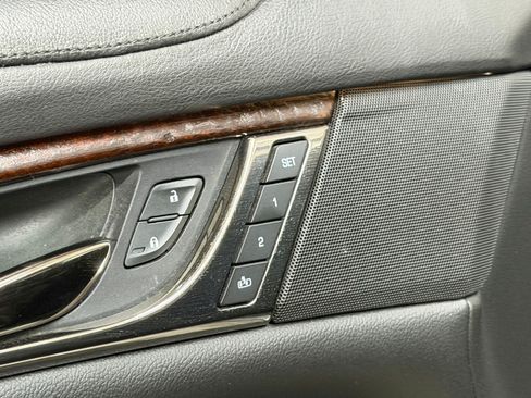 Used 2019 Cadillac CTS Luxury RWD image 30